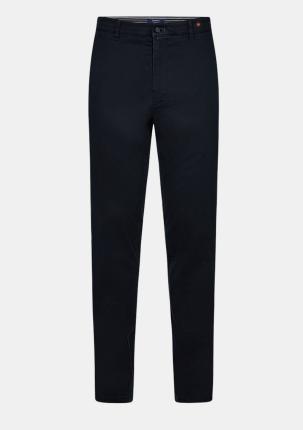 1A1053277825 - Chino Modern mit Schullogo